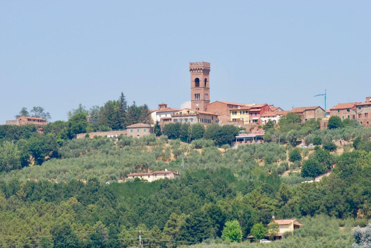 Agriturismo Tori 2 蒙特卡洛 外观 照片
